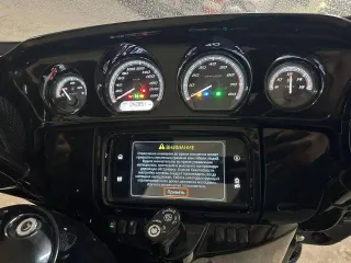 Harley Davidson FLHTK, 2019 года еще Транспортное средство Harley Davidson FLHTK, идентификационный номер  VIN  5HD1KEF45LB618453. Имущество является предметом залога кредитора ООО  Драйв Клик Банк .