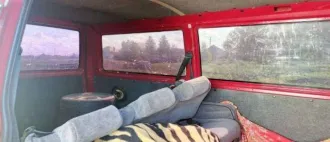Volkswagen Transporter, 2001 года выпуска, VIN WV2ZZZ70Z2H017084