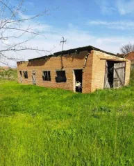 1/2 доли зданий и сооружений, 2680,8 кв.м, Краснодарский край. Здания и сооружения, расположенные по адресу Краснодарский край, Выселковский район, п.Бейсуг, ул. Близнюкова, д. 32: 1.1 Здание, назначение: нежилое, кадастровый номер: 23:05:0404007:119, площадь: 58,1 кв.м, адрес: Краснодарский край…