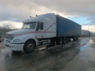 Freightliner CL120, 2002 и полуприцеп НАРКО, 1995 Продажа грузового автомобиля (сцепка) <p>Грузовой автомобиль FREIGHTLINER CL120 год выпуска 2002, мощность двигателя л\с 430 VIN 1FUJA6CG73LK74160 и Полуприцеп с бортовой платформой, цвет синий, НАРКО год выпуска 1995 г., VIN YF104ST3ASF013585…