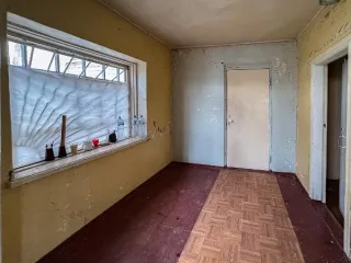Земельный участок 506 кв.м и нежилое здание 79,4 кв.м, Липецкая область 1) Земельный участок, площадь 506 кв.м., кадастровый номер: 48:20:0021710:66, местоположение установлено относительно ориентира, расположенного в границах участка. Почтовый адрес ориентира: Липецкая область, г. Липецк, с…