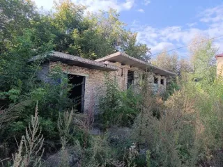 Курган, ул. Техническая, д. 15 Здание, кадастровый номер: 45:25:080301:132, площадь: 1058,3 кв.м., здание, кадастровый номер: 45:25:080301:2204, площадь: 1158,7 кв.м., нежилое здание склада, кадастровый номер: 45:25:080301:90, площадь: 64,7 кв.м., земельный участок, категория земель: земли…
