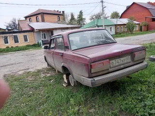 ВАЗ-2107, 2004 года, 75 лс, 266347 км. Автомобиль марки ВАЗ-21074, государственный регистрационный знак E747KR68, тип ТС: Легковой седан, 2004 года выпуска, XTA21074052066468, цвет: темно-бордовый, мощность 75 (55,2). Состояние: неудовлетворительное, не на ходу, требует ремонта.