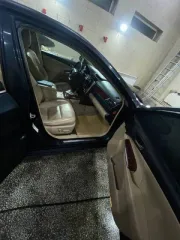 Toyota Camry, 2013 года, 181 лс, 265400 км, АКПП. Автомобиль марки TOYOTA, модель CAMRY, год выпуска 2013, идентификационный номер (VIN): XW7BF4FK10S031357. Состояние автомобиля: Есть трещина в передней правой фары, бампер задний сломан, небольшая вмятина на багажнике, акпп требует ремонта.