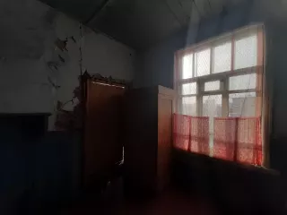 Нежилое одноэтажное деревянное здание,  с кадастровым номером 38:16:000010:1846, площадью 296,00 кв.м., расположенное по адресу: Российская Федерация, Иркутская область, Усольский район, р.п.Мишелевка, ул.П.Кузякина, д.26а Нежилое здание площадью 296,0 кв.м., с кадастровым номером…