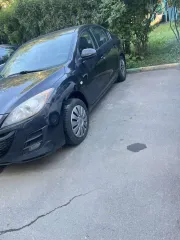 Mazda 3, 2011 года выпуска, VIN JMZBL12Z501282570. На имущество наложены ограничения в виде запрета на регистрационные действия. Имущество находится в залоге у ПАО Банк ВТБ. Недостатки: на ходу, критичных повреждений нет; имеются мелкие вмятины по кузову, на пороге, царапины и сколы; состояние…