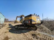 Экскаватор гусеничный Hyundai R300LC-9SH, заводской номер HHKHZ808LE0000183, 2014 год выпуска, госномер 58 УЕ 9248 (63 СВ 9366). Экскаватор гусеничный Hyundai R300LC-9S, заводской номер HHKHZ810LE0001178, 2014 год выпуска, госномер 58 УЕ 9241 (63 СВ 9362). Трактор ДТ-75 ДЕРС2 с буровой установкой…