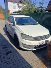 Volkswagen Polo, 2016. Легковой автомобиль Volkswagen, модель: Polo, год выпуска: 2016 г., кузов №: XW8ZZZ61ZGG043308, идентификационный номер (VIN): XW8ZZZ61ZGG043308. Ознакомление с имуществом осуществляется по согласованию с организатором торгов по предварительной записи (e-mail…
