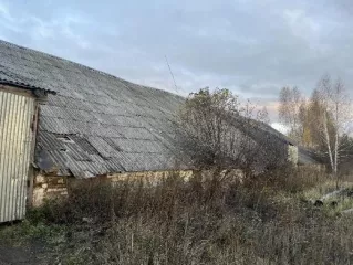 Земельный участок 55960 +/- 2069 кв.м, кад. № 58:08:0090602:45. Местоположение установлено относительно ориентира, расположенного за пределами участка. Ориентир — каменное здание. Участок находится примерно в 970 м от ориентира по направлению на юго-запад. Почтовый адрес ориентира: Пензенская обл…