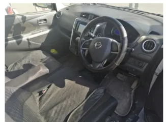 Nissan Dayz 2013 года выпуска. Номер кузова: B21W0019827. Является предметом залога.