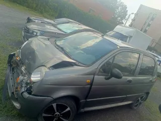 Daewoo Matiz 2014 года, регистрационный номер М813КК/761, VIN XWB4A11EDEA551580, цвет темно-серый. Состояние с признаками эксплуатации, имеются видимые дефекты и механические повреждения, возможны скрытые повреждения и дефекты.