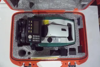 Электронный тахеометр Sokkia CX-52, 2017 год выпуска, серийный номер 95928. В комплекте: аккумулятор, насадка, кисточка, две инструкции, салфетка, памятка, пластиковый кейс. Состояние б/у. Имущество продается в том виде, в каком оно есть, возврату и обмену не подлежит. Продавец не несет…