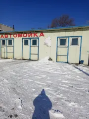 Объект незавершенного строительства (здание механизированной автомойки) готовностью 67%, площадью 160.0 кв.м, по адресу: Приморский край, Надеждинский район, п.Кипарисово-2, ул. Клубная, 4, кадастровый номер 25:10:000000:1781. На имущество наложены ограничения в виде запрета на регистрационные…