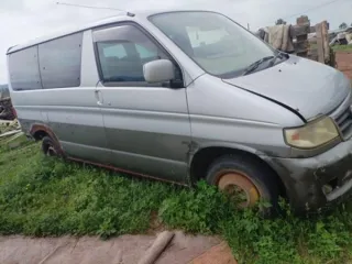 Автотранспортное средство Mazda Bongo friendee, 2000 года выпуска,  номер кузова (прицепа) SGLW401194. Согласно акта описи и ареста у автотранспортного средства ржавчина по кузову 
Марка: Mazda  
VIN номер: отсутствует 
Вид транспорта: легковой 
Год выпуска: 2000 
Модель: Bongo friendee 
