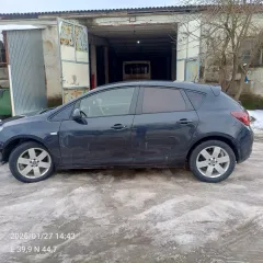 Opel Astra 2011 VIN-номер XUFPD6DC0B3016847. Битая. Автомобиль марки ASTRA, 2011 г.в. VIN-номер XUFPD6DC0B3016847. Состояние: битая, состояние на фотографиях.