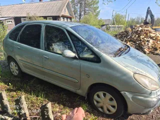 Citroen Xsara Picasso 2001 года, 90 лс, 300808 км. Транспортное средство - Легковой автомобиль, марка: СIТRОЕN, модель: ХSАRА РIСАSSО, 2001 года выпуска, VIN: VF7CHRHYB38933643, грз: Е773УА10, модель, номер двигателя: PSARHY 10DYGZ3019043, мощность двигателя: 90 л.с., рабочий объем двигателя: 1997…