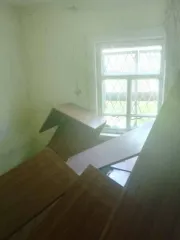 1/5 доля дома и 1/5 доля земельного участка в Томской области. Еще 1/5 доля дома и 1/5 доля земельного участка в Томской области. Еще 1/5 жилого здания кадастровый номер 70:12:0202001:711, площадью 30,4 кв.м., расположенного по адресу: Томская область, Первомайский район, село Комсомольск, улица…