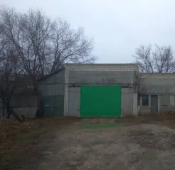 Земельный участок 453 кв.м с гаражом 75,6 кв.м, Саратовская область, Дергачевский р-н, земельный участок площадью 453,0 кв.м (реестровый номер федерального имущества P11640018206), кадастровый номер: 64:10:060390:258, с расположенным на нем объектом недвижимого имущества – нежилое одноэтажное…