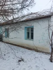 Квартира 47,2 м² с участком 1600 м², Забайкальский край, Шилкинский р-н, с. Ононское. Квартира, назначение: жилое, этаж 1, площадь 47,2 кв.м., кадастровый номер 75:24:400109:66, по адресу: Забайкальский край, р-н Шилкинский, с. Ононское, ул. Новая, д. 15, кв. 1, расположенная на земельном участке…