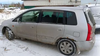 Mazda Premacy 2001, марка: Мазда, модель: ПРЕМАСИ, год изготовления: 2001 (Каминский) Легковой автомобиль, марка: Мазда, модель: ПРЕМАСИ, год изготовления: 2001, VIN: отсутствует, ПТС: 25 ТН 642137, вид собственности: индивидуальная. Особенности тех. состояния: коррозия на порогах и арках…