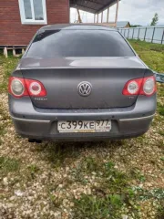 Volkswagen Passat 2008 года, идентификационный номер XW8ZZZ3CZ8G001579, номер кузова XW8ZZZ3CZ8G001579. Цвет кузова серый. Тип двигателя бензиновый, номер двигателя BZB 125153, рабочий объем 1798 см³, мощность 160 л.с. (118 кВт). Экологический класс четвертый. Тип транспортного средства легковой.