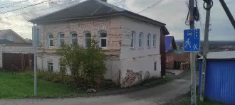Здание администрации с земельным участком Здание администрации, площадью 109,8 кв.м, кадастровый номер 59:32:0660001:2502, расположенное на земельном участке площадью 401 кв.м., кадастровый номер 59:32:0660001:476, по адресу: Пермский край, Пермский р-н, Лобановское с/п, с. Кояново, ул. Советская…