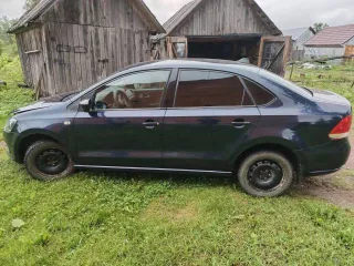 Volkswagen Polo, 2012, 105 лс, 177000 км, АКПП. VIN XW8ZZZ61ZDG017737.