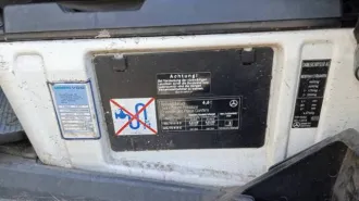 Mercedes-Benz Sprinter 413CDI 2004 Грузовой фургон, марка: МЕРСЕДЕС-БЕНЦ, модель: СПРИНТЕР 413СDI, год изготовления: 2004 г.в., цвет: белый, VIN: WDB9046131R664896, г/н: К764РЕ 33, мощность двигателя, л. с. (кВт): 94.900/129.0, рабочий объем двигателя, куб. см: 2148