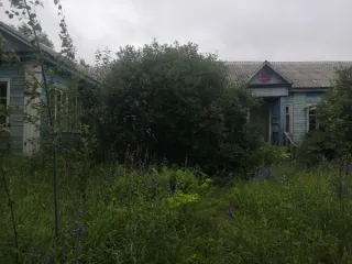 Нежилое здание (бывшее здание центра детского творчества) площадью 318,5 кв. м, 1961 года постройки, кадастровый номер 11:03:2001003:767, по адресу: Российская Федерация, Республика Коми, м.р-н Сысольский, с.п. Визинга, с. Визинга, ул. Мира, д. 2Б. Год ввода в эксплуатацию: 1961. Количество…