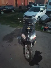 Двухколесный транспорт Honda DIO Smart IMZ 810340. Двухколесные транспортные средства в ассортименте б/у, без регистрационных знаков: скутер «QiNGi»; скутер «УШ4ТА»; скутер «Хонда DIO»; механическое транспортное средство «Smart HT50QT-16C»; скутер Хонда DIO; мотоцикл-мопед «ИМЗ 810340»; Мопед…