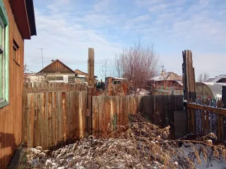 1/2 доли в жилом доме, 74,6 кв.м, г. Черемхово, Иркутская область. 1/2 доля в праве на жилой дом, площадь: 74,6 кв.м, кадастровый номер: 38:33:010206:183, адрес (местонахождение): Российская Федерация, Иркутская область, городской округ город Черемхово, город Черемхово, улица Шелехова, дом 30.