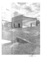 Комплекс зданий и сооружений 2, 160.6 кв.м, расположенный по адресу: Республика Крым, Джанкойский район, Майский с/с. Здание нежилое, 1 этаж, кадастровый номер 90:03:110101:4610. Земельный участок не принадлежит должнику, находится в аренде у третьего лица.