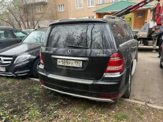Mercedes-Benz GL 350 CDI 4MATIC 2011 года, 224 л.с., полный привод, АКПП. Пробег ориентировочный, около 250000 км. VIN WDC1648221A771700. Автомобиль снят с учета, отсутствуют ключи и документы.