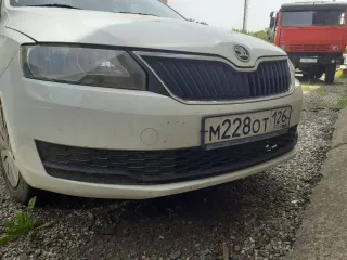 Skoda Rapid 2019, 110 л.с., 148271 км, АКПП, VIN XW8AC2NH4LK114778, цвет белый, ГРЗ М228ОТ126RUS. Имущество обременено залогом Банка ВТБ (ПАО).