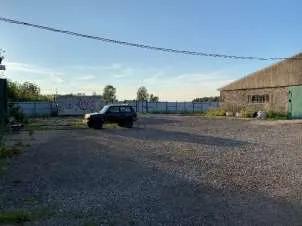 Земельный участок площадью 28000 м² расположен в Московской области, Клинском районе, Решоткинском сельском округе, крестьянском хозяйстве Кошелевка, вблизи деревни Коноплино, кадастровый номер 50:03:0050180:211. Категория земель: земли сельскохозяйственного назначения. Разрешенное использование…