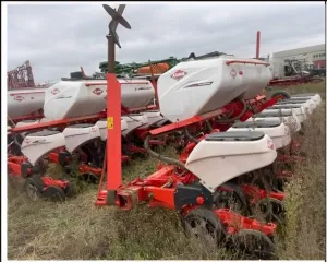 Сеялка KOCMA TRM прицепная 8 рядов кукуруза подсолнечник с удобр 1350л 2021