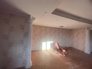 (Жилой дом, площадью 126 кв.м., 2 этажа),кадастровый номер 86:10:0101143:541; Адрес: Ханты-Мансийский автономный округ – Югра, г. Сургут, ДПК № 39 «Пищевик», ул. Дружбы, д. 35,  
(Земельный участок, площадью 791 кв.м.) кадастровый номер 86:10:0101143:435. Адрес: Ханты-Мансийский автономный округ –…