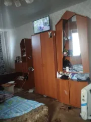 Квартира 33,2 кв.м, ул. Петрозаводская, г. Сыктывкар, Республика Коми, 1 комн., кадастровый номер: 11:05:0103010:860, расположенная по адресу: Российская Федерация, Республика Коми, г. Сыктывкар, ул. Петрозаводская, д. 56, кв. 181.