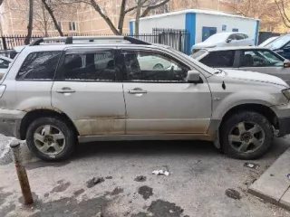 Автомобиль Митсубиси Аутлендер, 2002 г.в., VIN: JA4LZ41G13U047678, государственный регистрационный номер Х777ВУ777