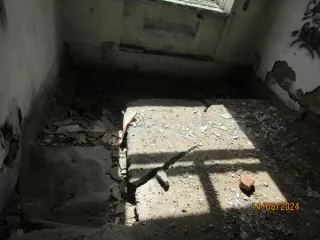 Земельный участок общей площадью 2405 кв.м, с кадастровым номером 74:18:0801007:35, по адресу: местоположение установлено относительно ориентира, расположенного в границах участка. Почтовый адрес ориентира: Челябинская область, р-н Саткинский, г. Сатка, кв-л 4, д.90, с расположенным на нем нежилым…