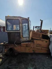 Бульдозер гусеничный средний Т-11.01Я1МБ-3, 2008 год. Не на ходу, частично разукомплектован. Местонахождение: ЯНАО, Пуровский район, п. Пурпе.