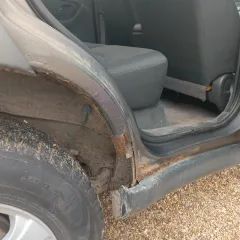 Mazda Tribute 2004, транспортное средство: Mazda Tribute, 2004 года выпуска, VIN: 4F2YZ92Z75KM06037. На имущество наложены ограничения в виде запрета на регистрационные действия. Ознакомление с имуществом осуществляется по месту нахождения: Московская область, Дмитровский р-н, деревня Очево, д. 83…