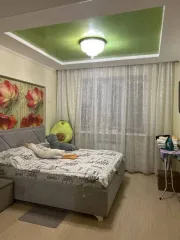 Однокомнатная квартира 44.6 кв.м, Стерлитамак, ул. Строителей, д.65, кв.211. Кадастровый номер: 02:56:050109:1494. Имущество является предметом залога ПАО Сбербанк и принадлежит гражданину-банкроту на праве собственности на основании Договора купли-продажи квартиры, № б/н, выдан 23.08.2021…