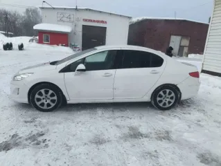 Peugeot 408, 2014 года, 120 лс, 101803 км, АКПП, автомобиль легковой, марка PEUGEOT, модель 408, год изготовления 2014, VIN Z8T4D5FS9EM005579.