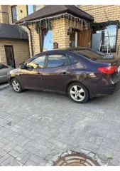 Hyundai Elantra 2008, 122 лс, 346057 км, АКПП. Автомобиль легковой, марка: HYUNDAI, модель: ELANTRA, VIN: KMHDU41BP8U492404, год изготовления: 2008.