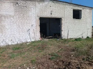 Комплекс недвижимости с земельным участком 33211 м2, Питкярантский р-н, Респ. Карелия. Комплекс недвижимого имущества, находящегося в залоге на не залоговом земельном участке: Земельный участок (для размещения строений и сооружений сельскохозяйственного производства), Общая площадь 33 211+/-128 м2…