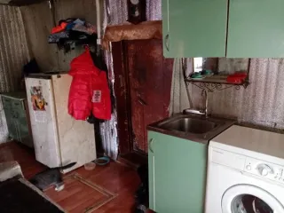 Продается 1/3 доля в праве собственности на жилое здание общей площадью 22,3 кв.м, кадастровый номер: 66:58:0701001:189. Адрес: Свердловская область, город Первоуральск, поселок Кузино, улица Октябрьская, дом 11. Назначение здания: жилое, количество этажей: 1, подземных этажей: 0. Общие сведения об…