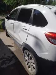 Автомобиль марки LADA модель XRAY 2018 г.в. VIN-номер XTAGAB330K1161497 Требуется ремонт. Машина на ходу, но с ходовой есть проблемы.