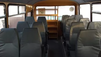 Автобус для перевозки детей ПАЗ 32053-70, 2013 года изготовления, идентификационный номер (VIN) X1M32058XD0001210, цвет кузова желтый, регистрационный знак У220ТХ 22, ПТС № 52 НС 029565, выдан ООО «Павловский автобусный завод» 27.05.2013 Автобус для перевозки детей ПАЗ 32053-70, 2013 года…