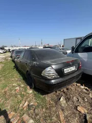 Mercedes-Benz E200 2004 - МЕРСЕДЕС-БЕНЦ Е200; 2004 г.в.; Ограничения на рег. действия. автомобиль; марка(модель): МЕРСЕДЕС-БЕНЦ Е200; год выпуска:2004, VIN: WDB2110421A540282; цвет: черный; мощность двигателя:163(119.9); рабочий объем двигателя, куб. см 1796; тип двигателя: бензиновый на бензине…